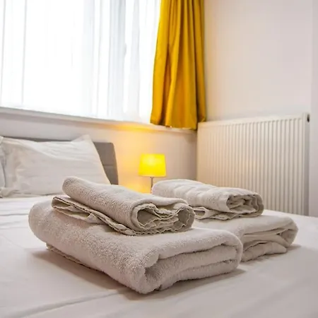 Apartamento Flh - *
